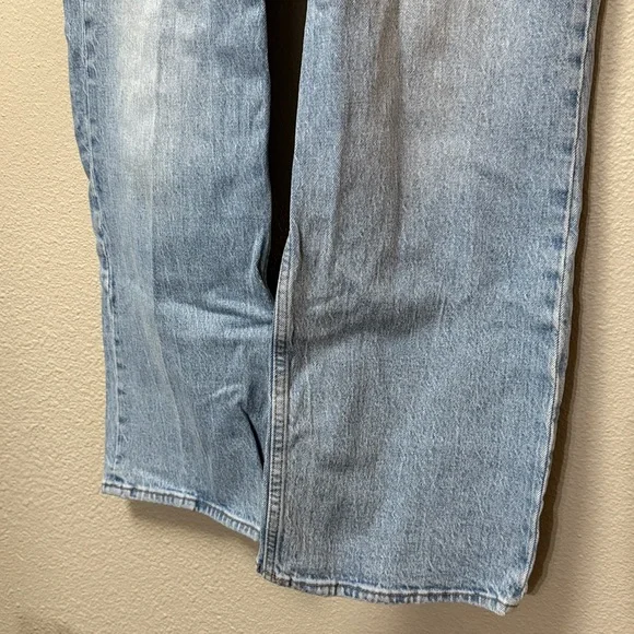 Abercrombie & Fitch High Rise 90s Relaxed Curve Love Jean - Picture 10 of 14